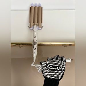 Monat Crimper Brand New Condition